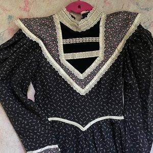 Gunne Sax vintage 1960s floral cottage core dress